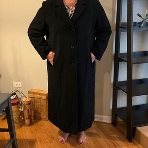 Marvin Richards Black Outerwear